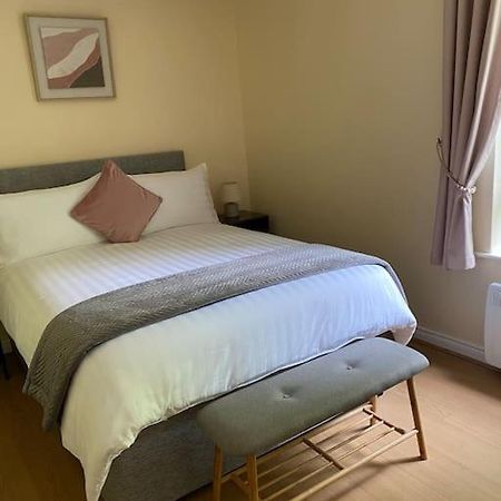 Апартаменти Glengesh Court. Ardara Town Centre. Екстер'єр фото
